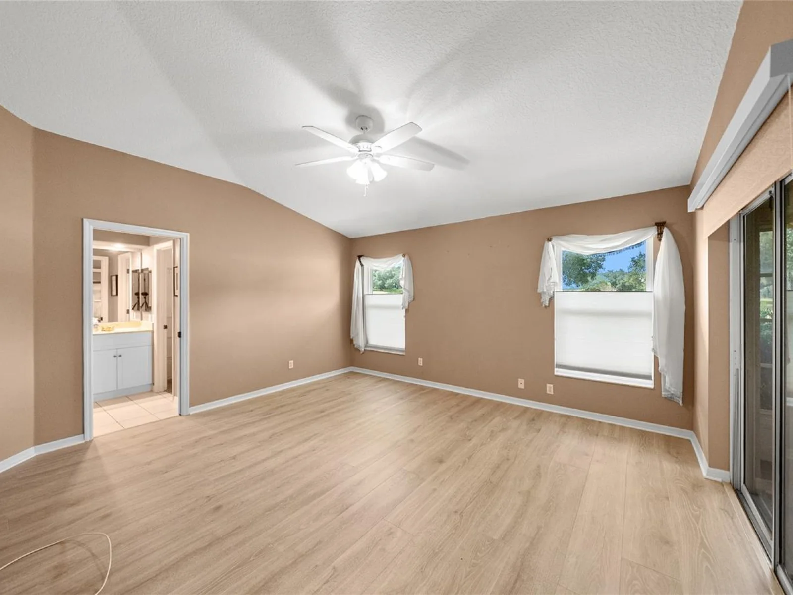 21127 ROYAL ST GEORGES LN, LEESBURG, FL — photo 51