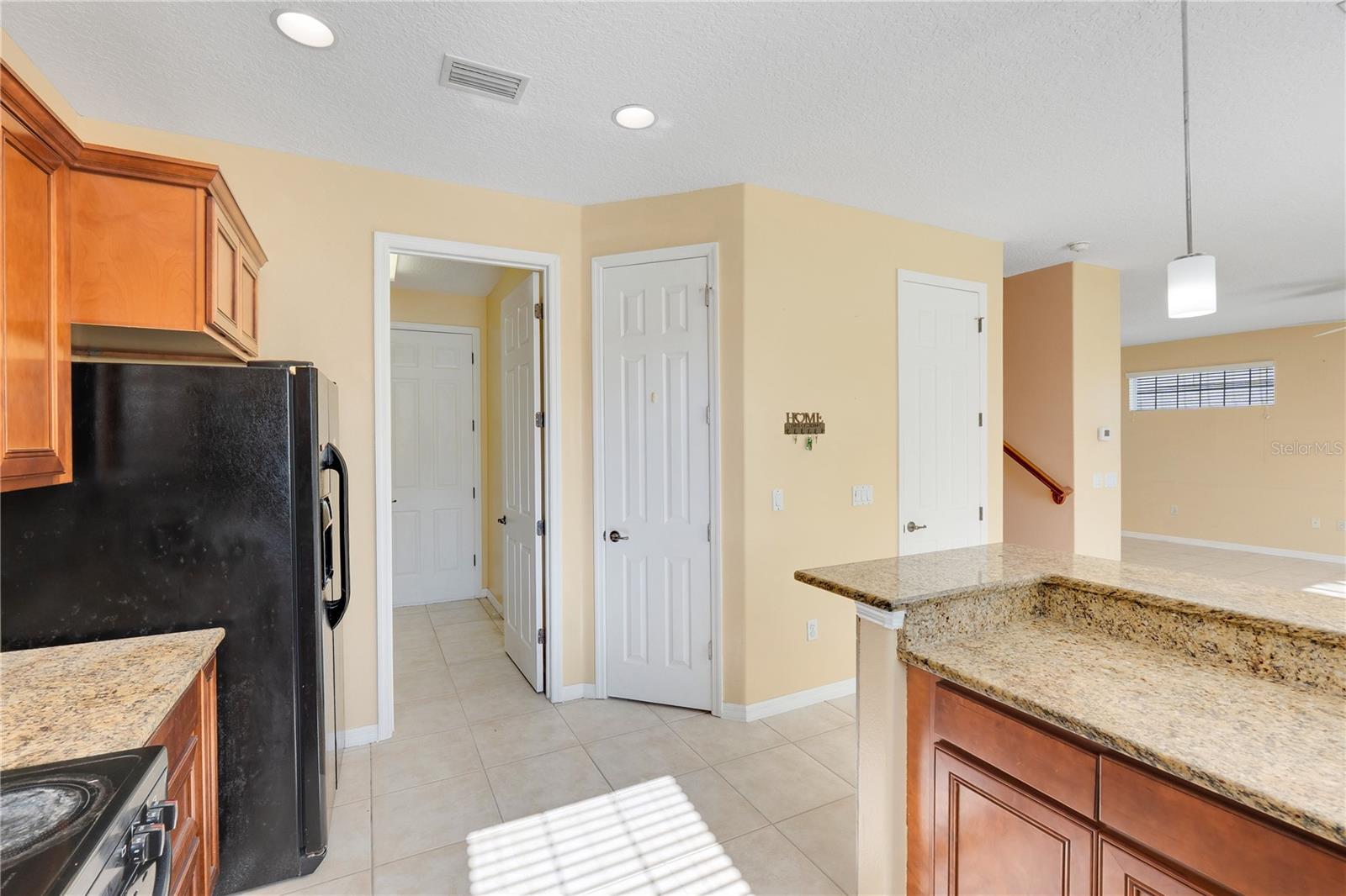413 SPLIT OAK CT, EUSTIS, FL — photo 35