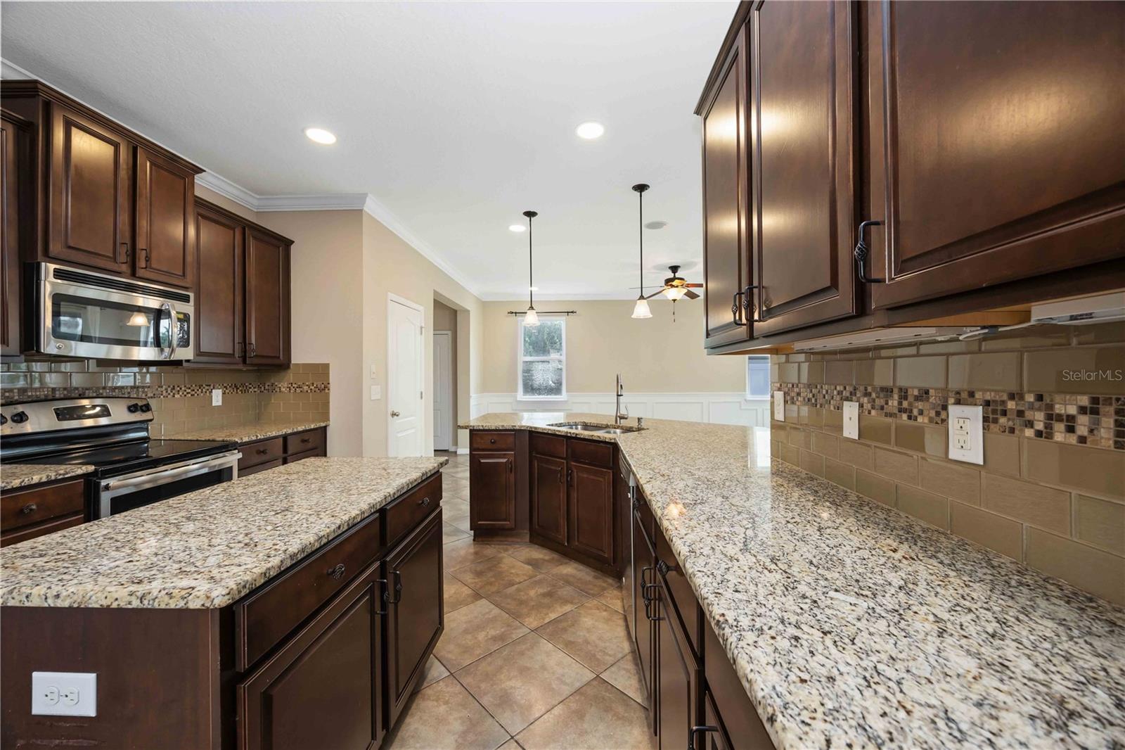 3937 KING BRIDGE PL, ELLENTON, FL — photo 12