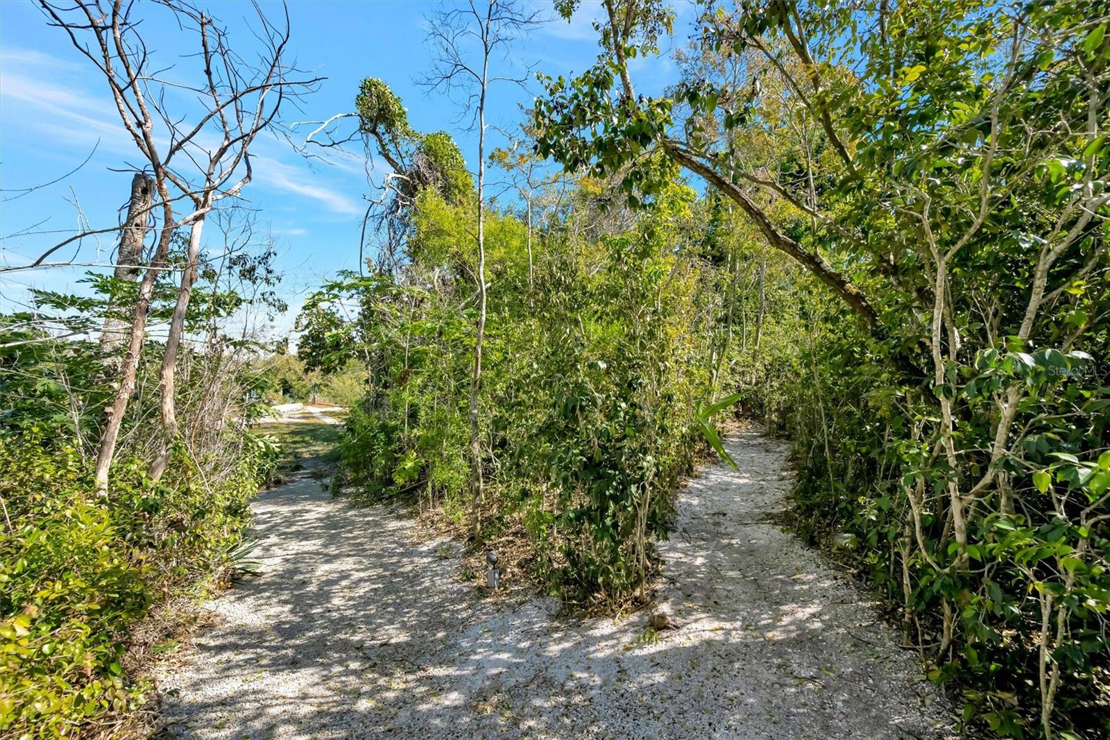 4237 HIGEL AVE, SARASOTA, FL — photo 42