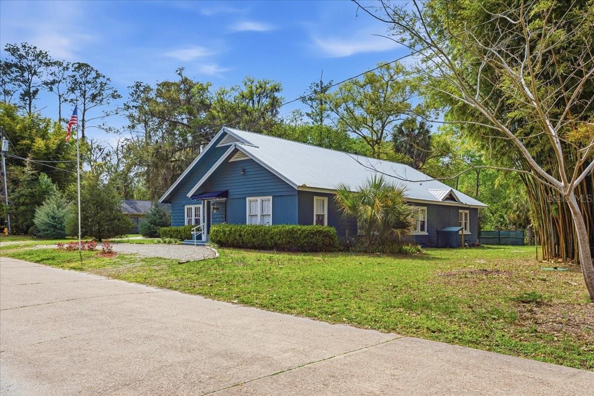 18708 NW 242ND ST, HIGH SPRINGS, FL — photo 2