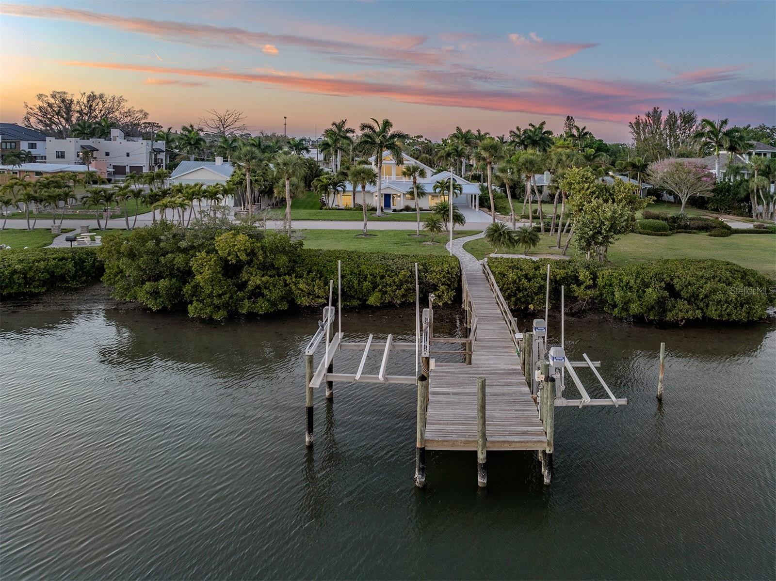 212 SUNRISE DR, NOKOMIS, FL — photo 3