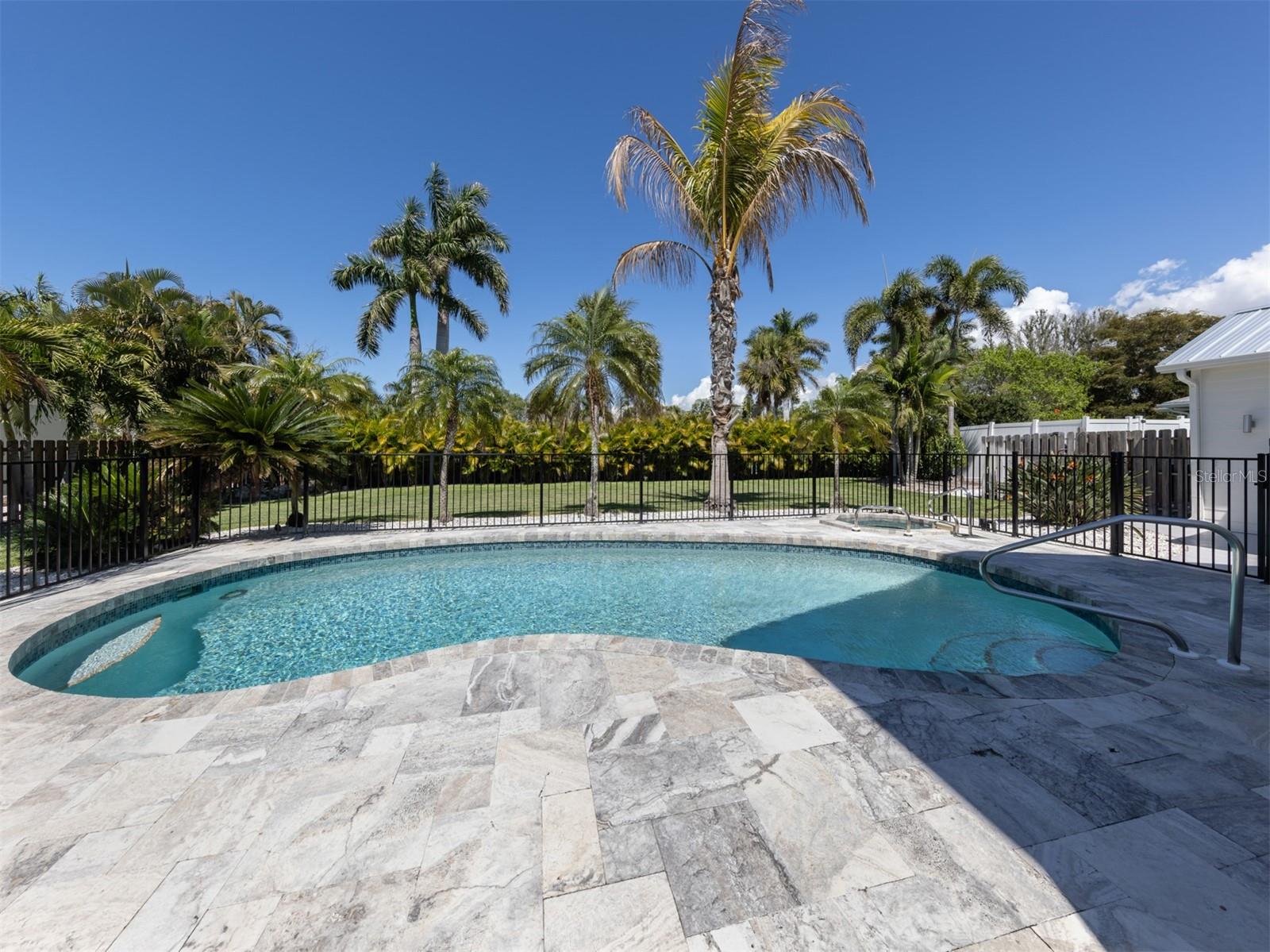 212 SUNRISE DR, NOKOMIS, FL — photo 14