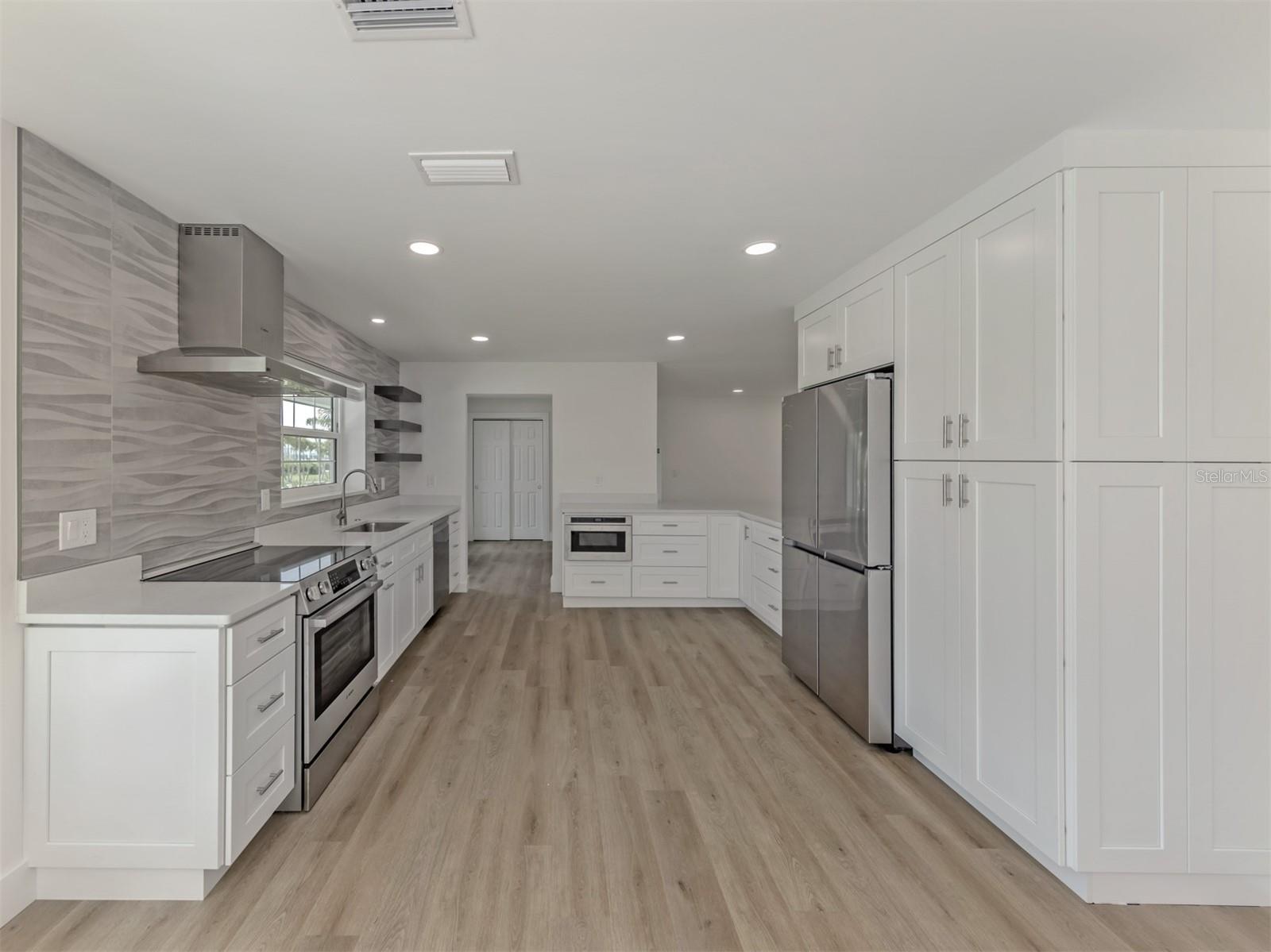 212 SUNRISE DR, NOKOMIS, FL — photo 27