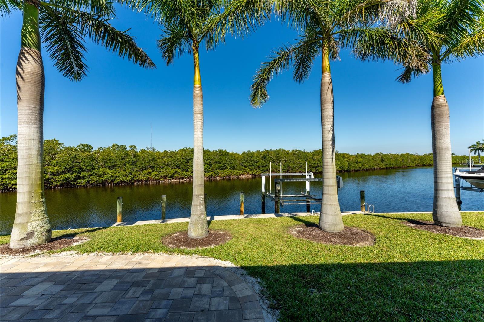3310 TRIPOLI BLVD, PUNTA GORDA, FL