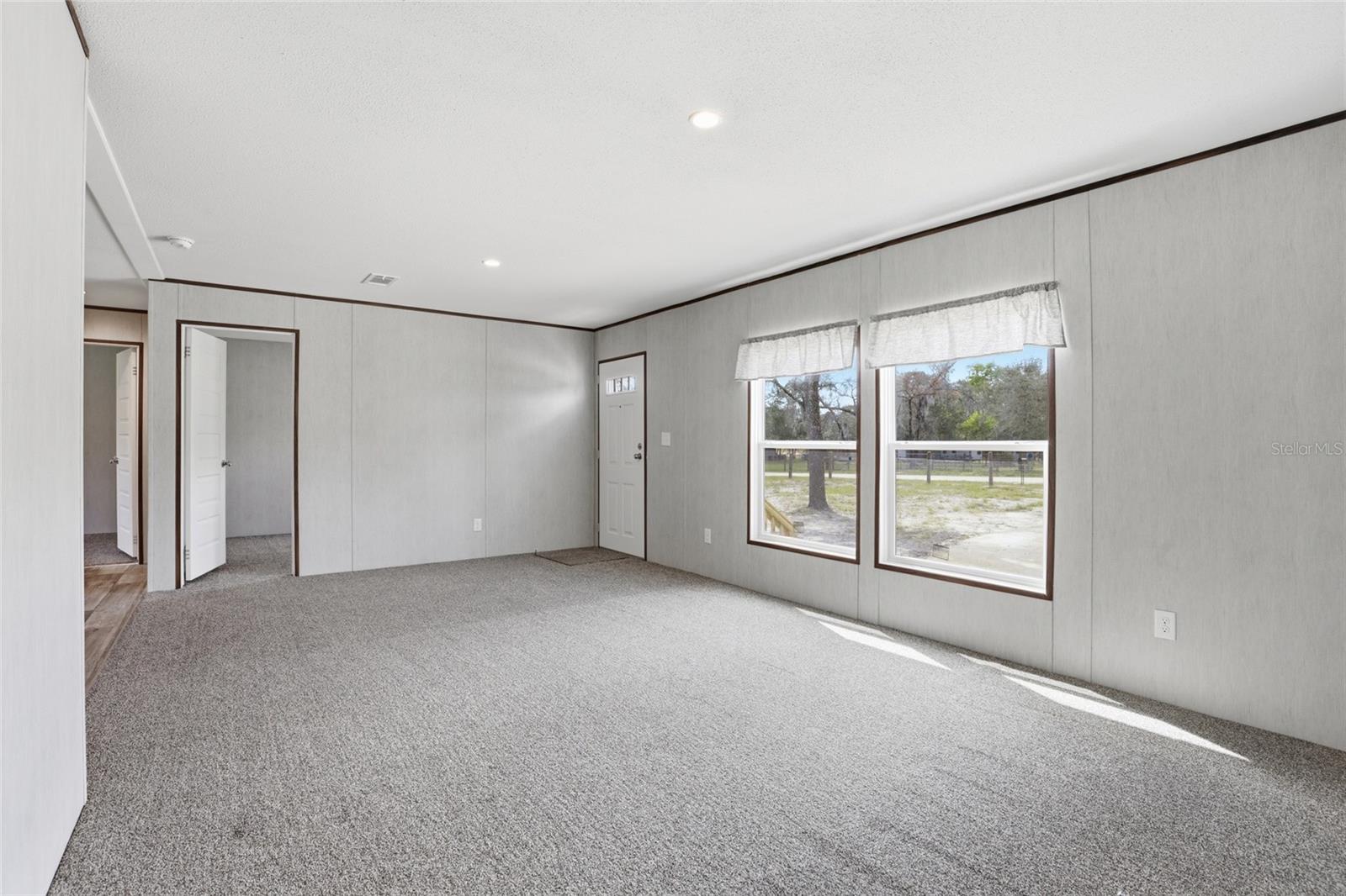2231 SE 132ND CT, MORRISTON, FL — photo 6