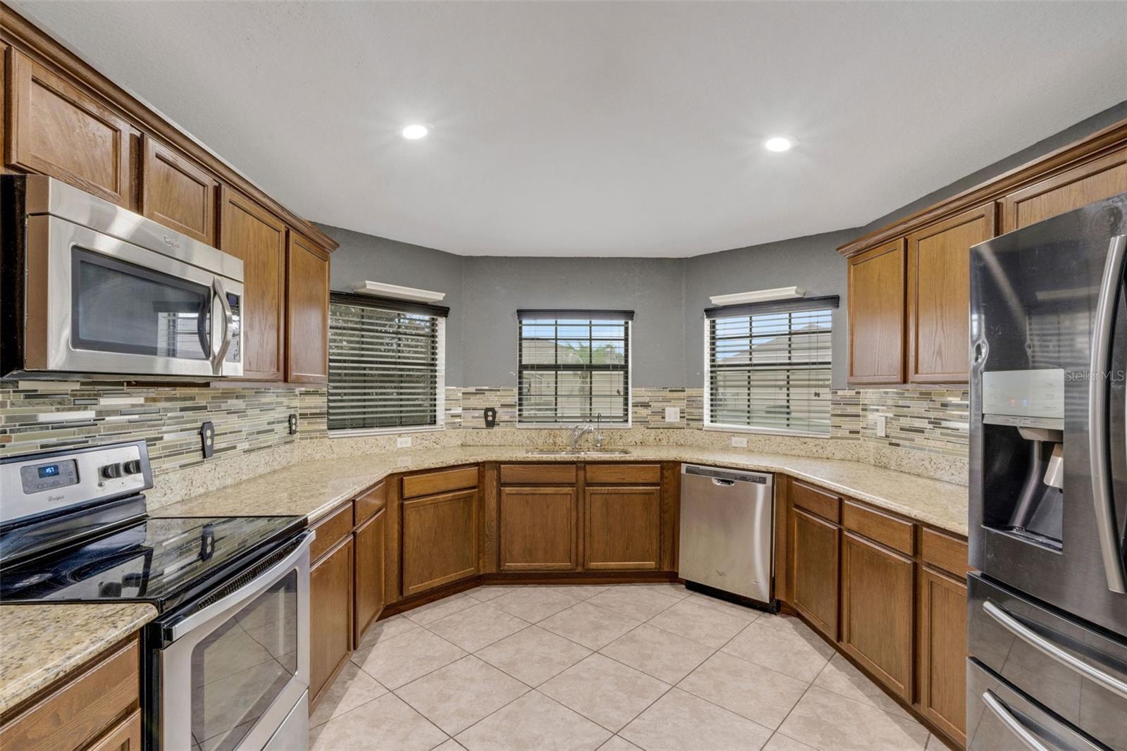 1712 CHARMI DR, LAKELAND, FL — photo 8