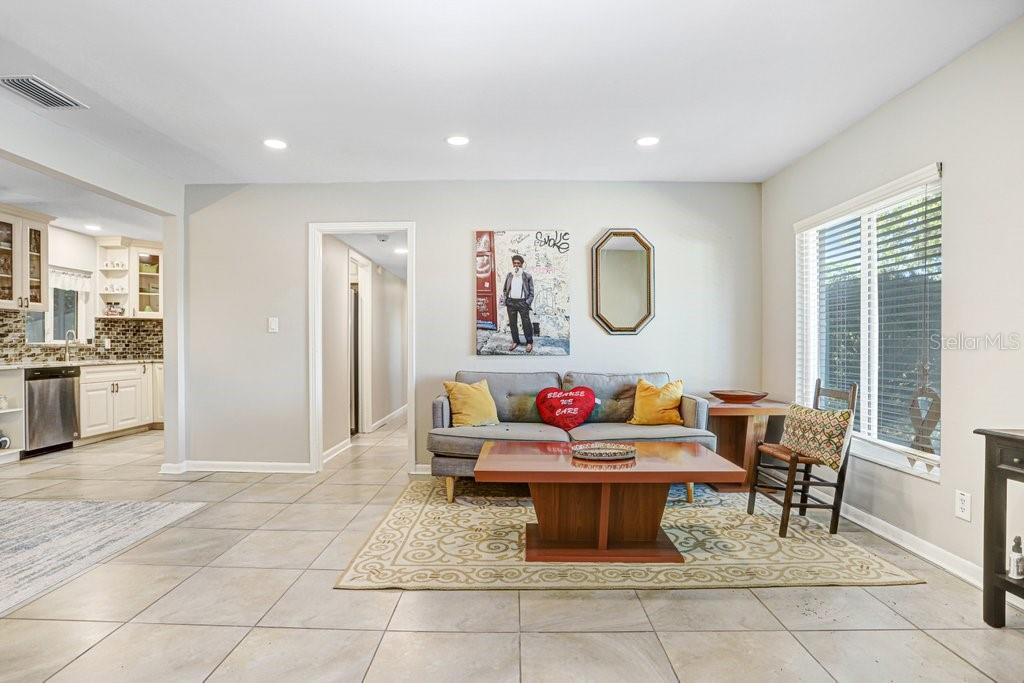 6703 N RIVER BLVD, TAMPA, FL — photo 11