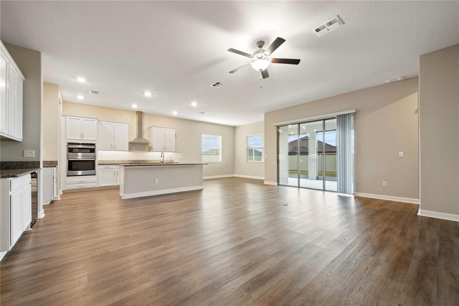 31875 MAGNA GULF LOOP, SAN ANTONIO, FL — photo 24
