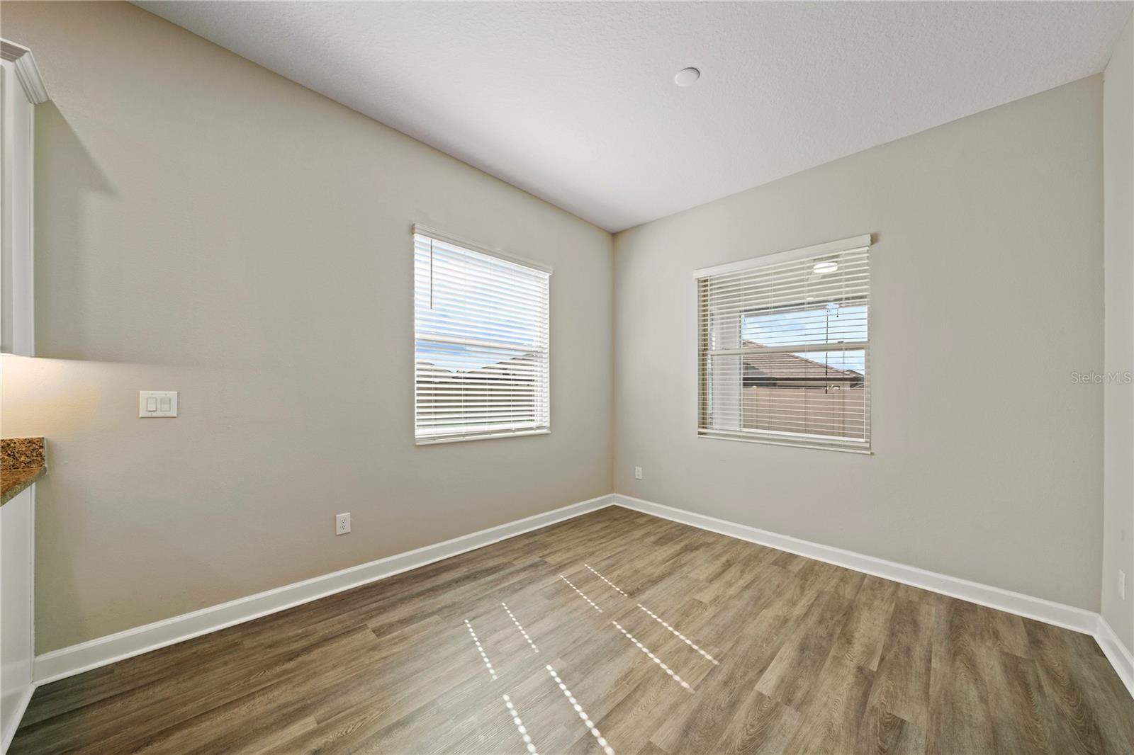 31875 MAGNA GULF LOOP, SAN ANTONIO, FL — photo 25