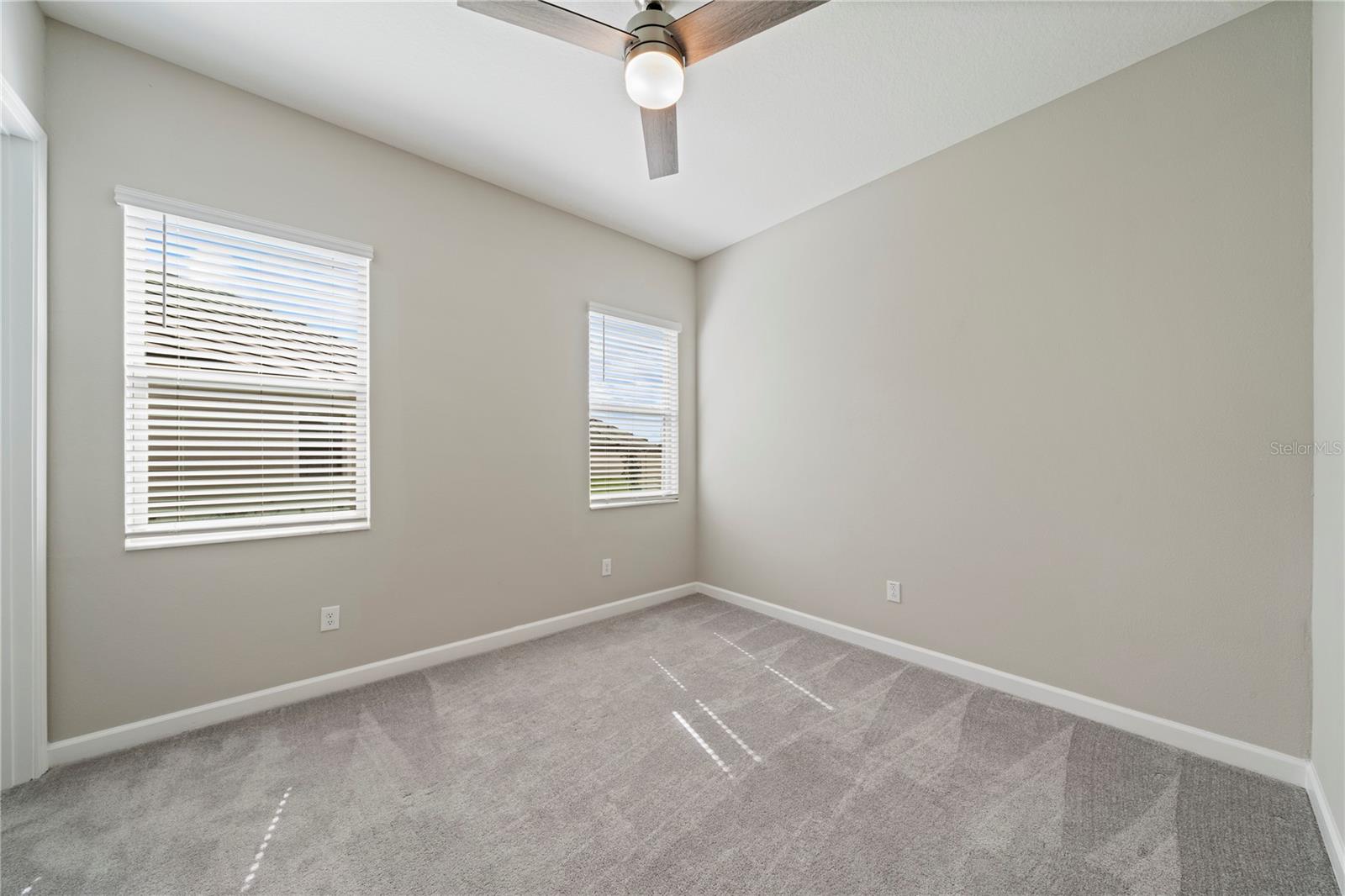 31875 MAGNA GULF LOOP, SAN ANTONIO, FL — photo 40