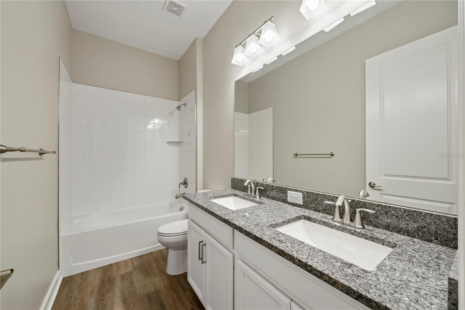 31875 MAGNA GULF LOOP, SAN ANTONIO, FL — photo 43