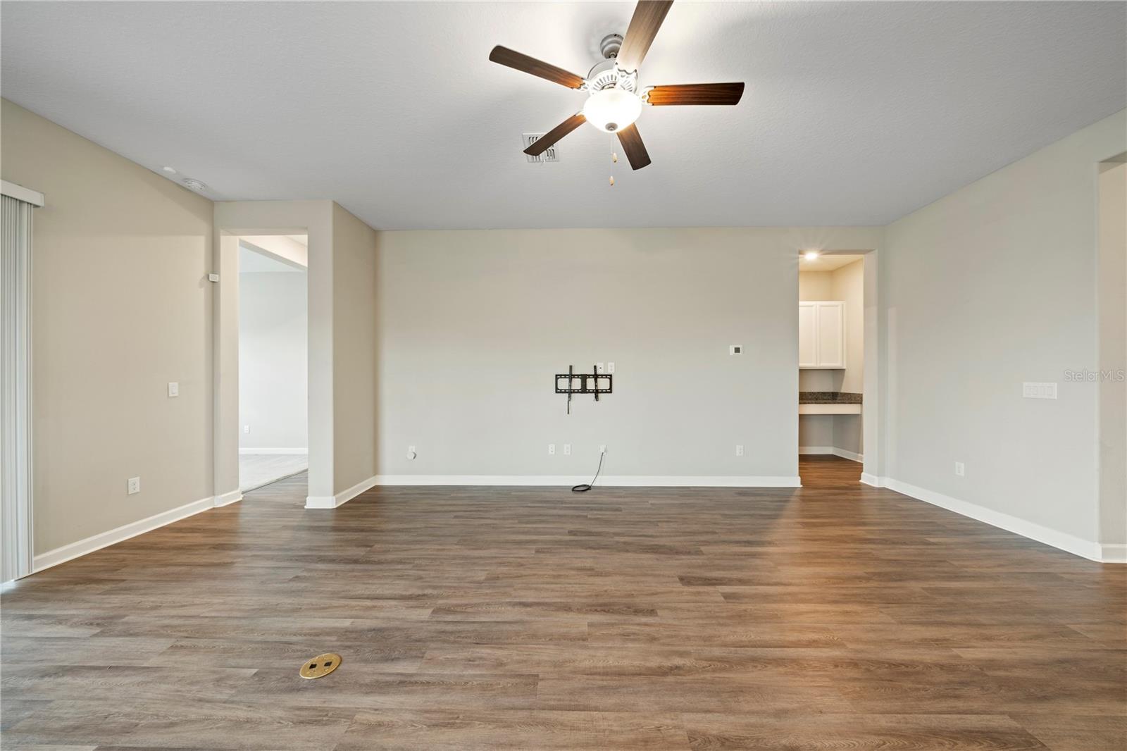 31875 MAGNA GULF LOOP, SAN ANTONIO, FL — photo 45