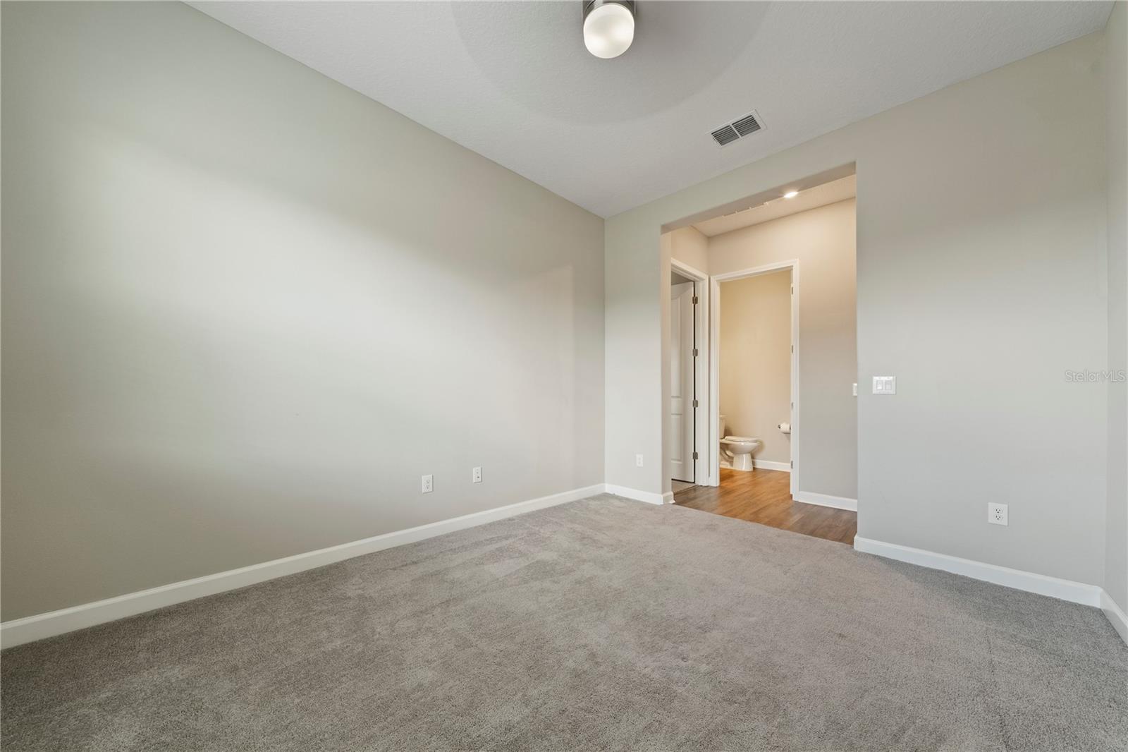 31875 MAGNA GULF LOOP, SAN ANTONIO, FL — photo 51