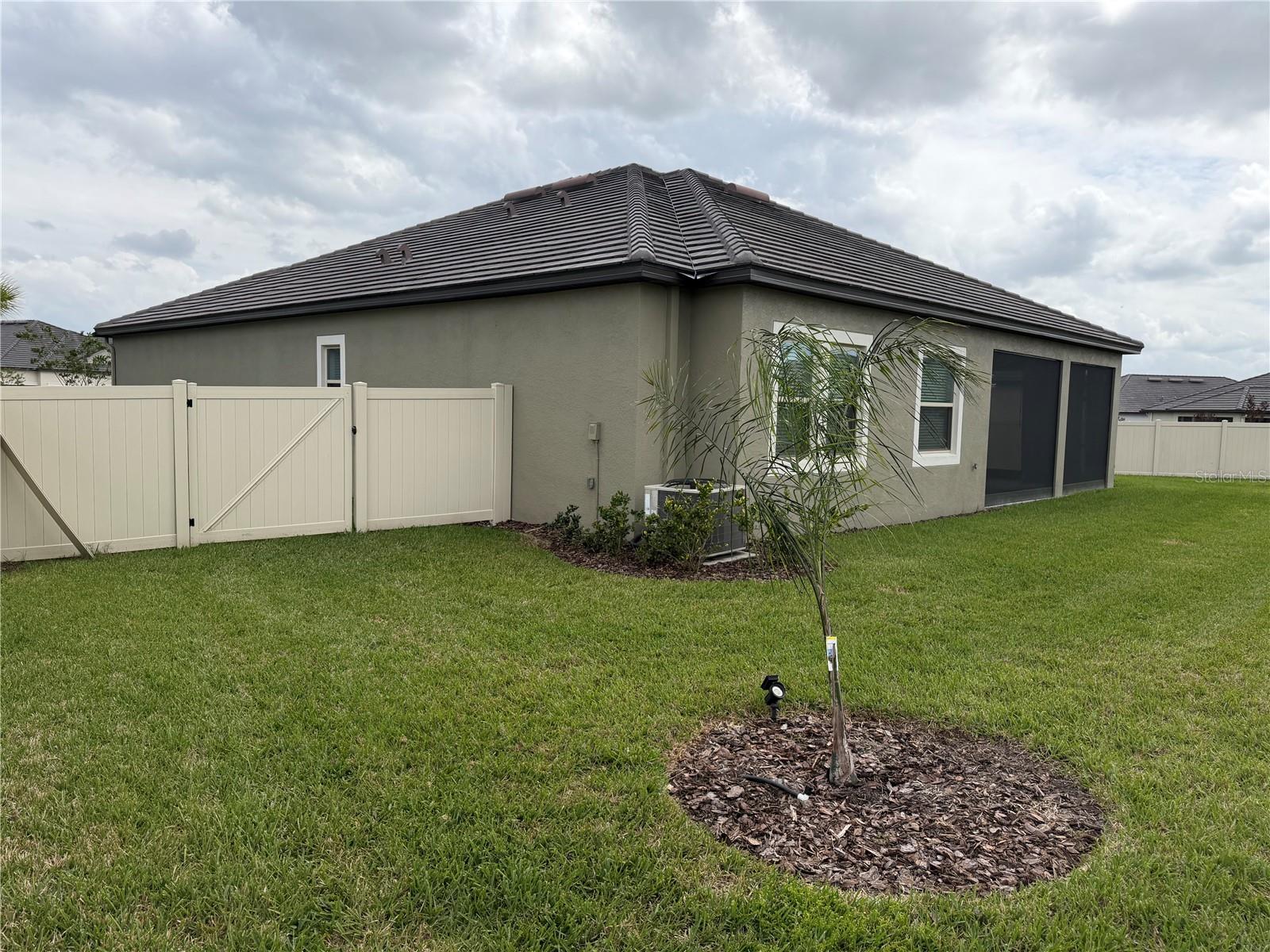 31875 MAGNA GULF LOOP, SAN ANTONIO, FL — photo 71