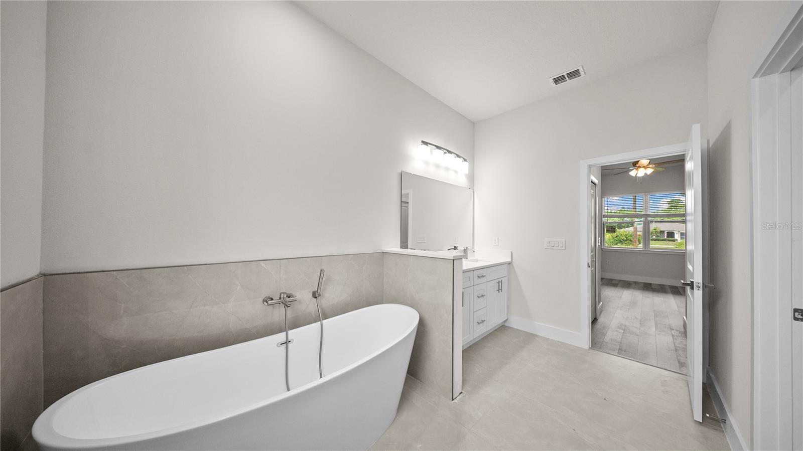 18097 COCHRAN BLVD, PORT CHARLOTTE, FL — photo 28