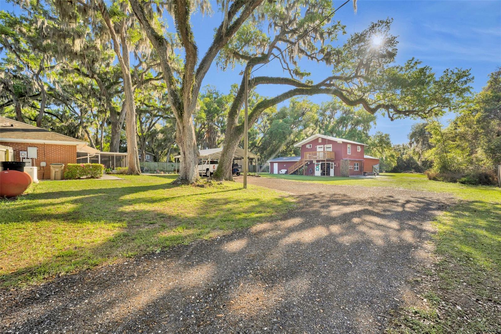 26721 BLOOMFIELD AVE, YALAHA, FL — photo 95