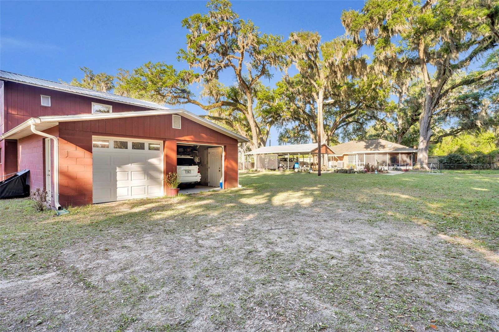 26721 BLOOMFIELD AVE, YALAHA, FL — photo 98