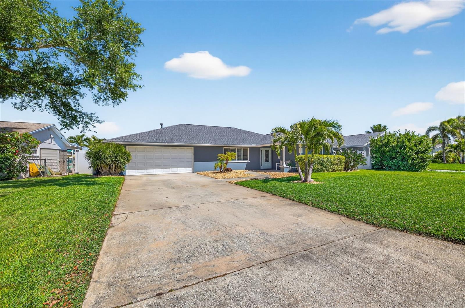 1435 48TH AVE NE, ST PETERSBURG, FL — photo 3