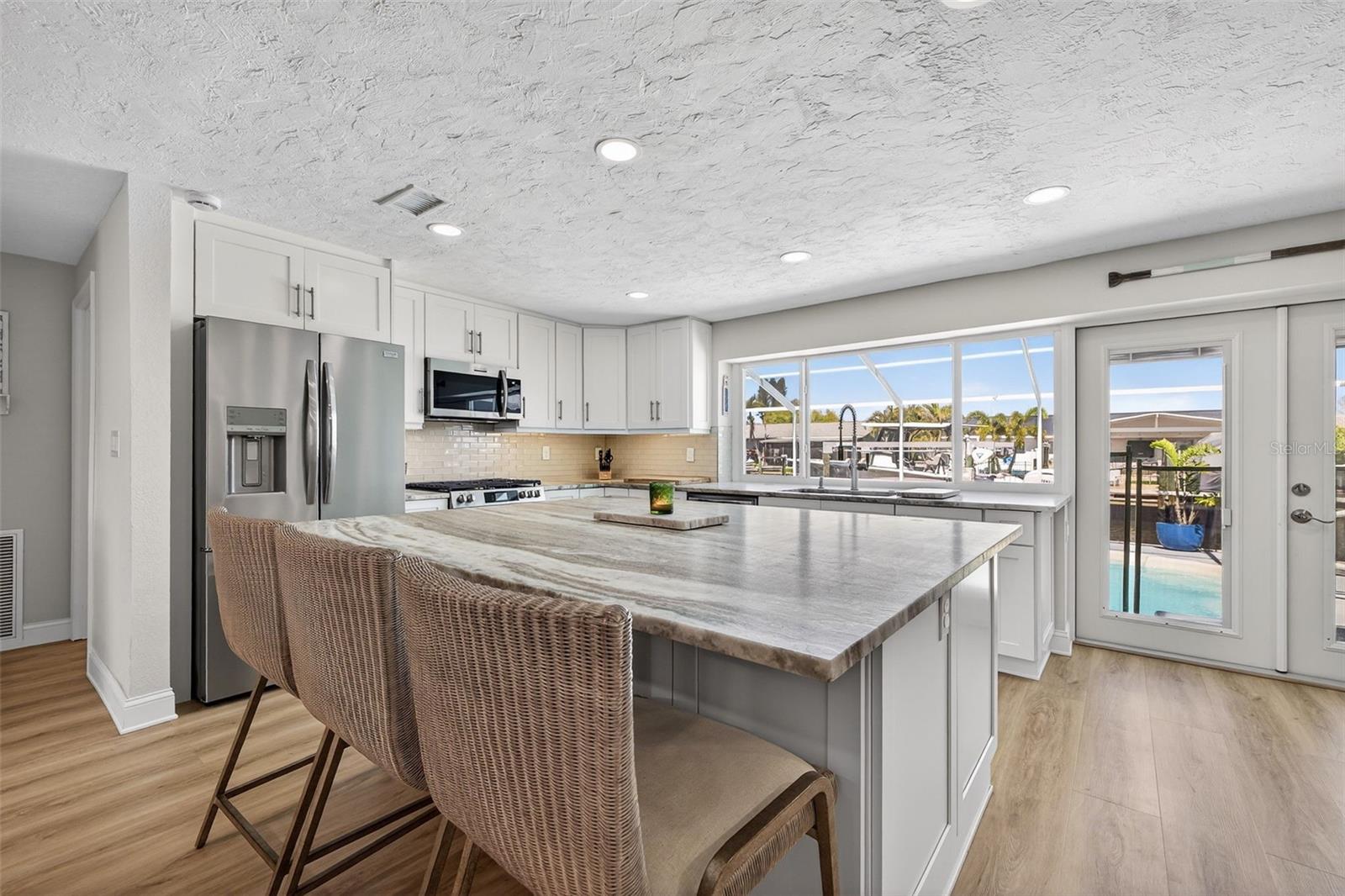 1435 48TH AVE NE, ST PETERSBURG, FL — photo 9