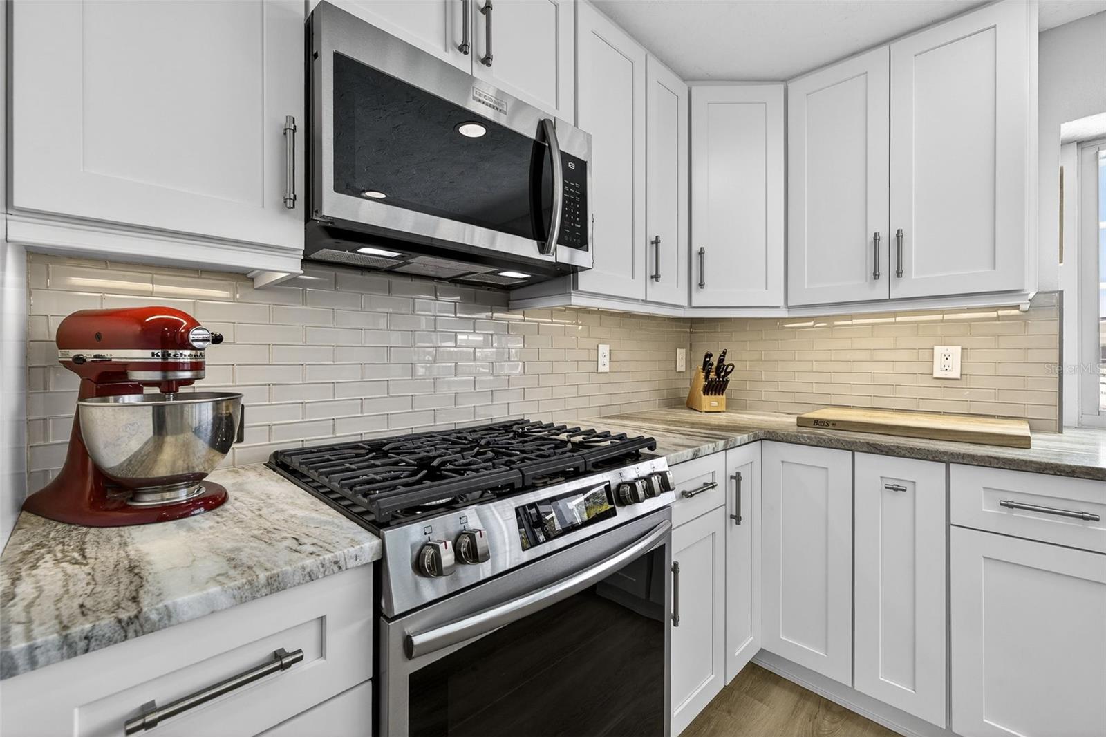 1435 48TH AVE NE, ST PETERSBURG, FL — photo 16