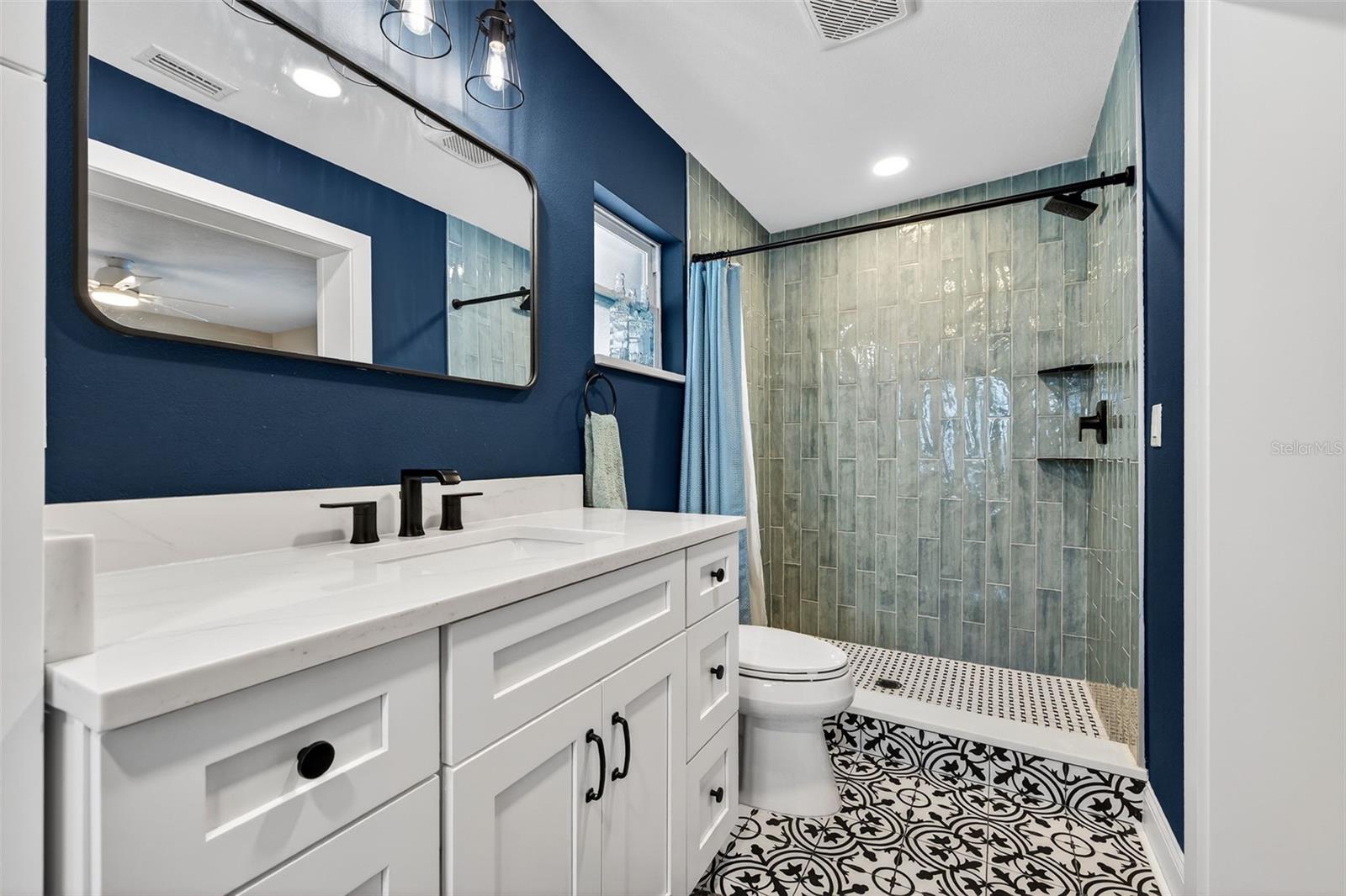 1435 48TH AVE NE, ST PETERSBURG, FL — photo 25