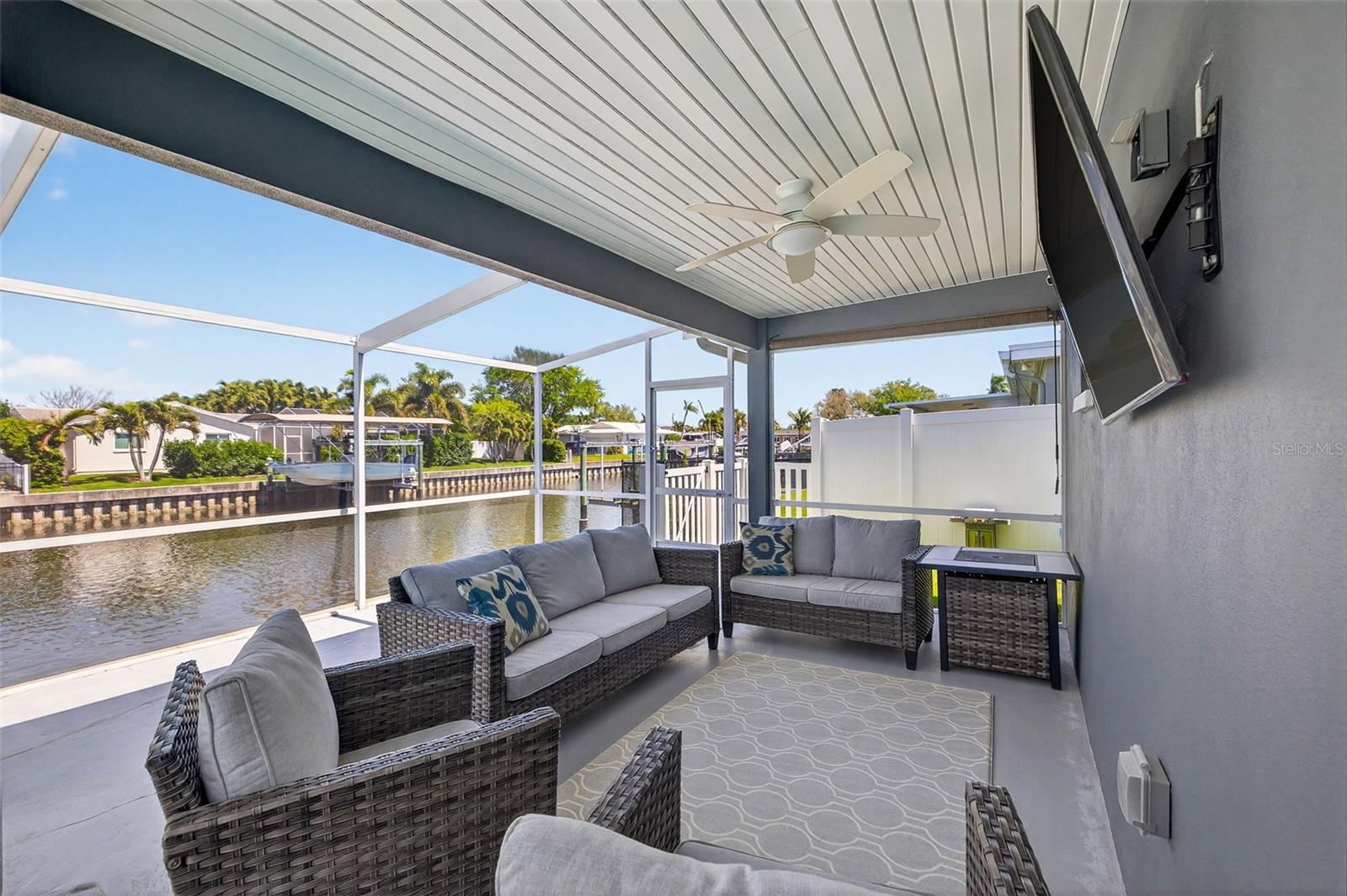 1435 48TH AVE NE, ST PETERSBURG, FL — photo 37