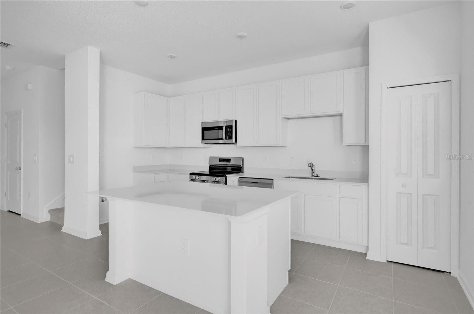 2602 SKYLINE LOOP, KISSIMMEE, FL — photo 10