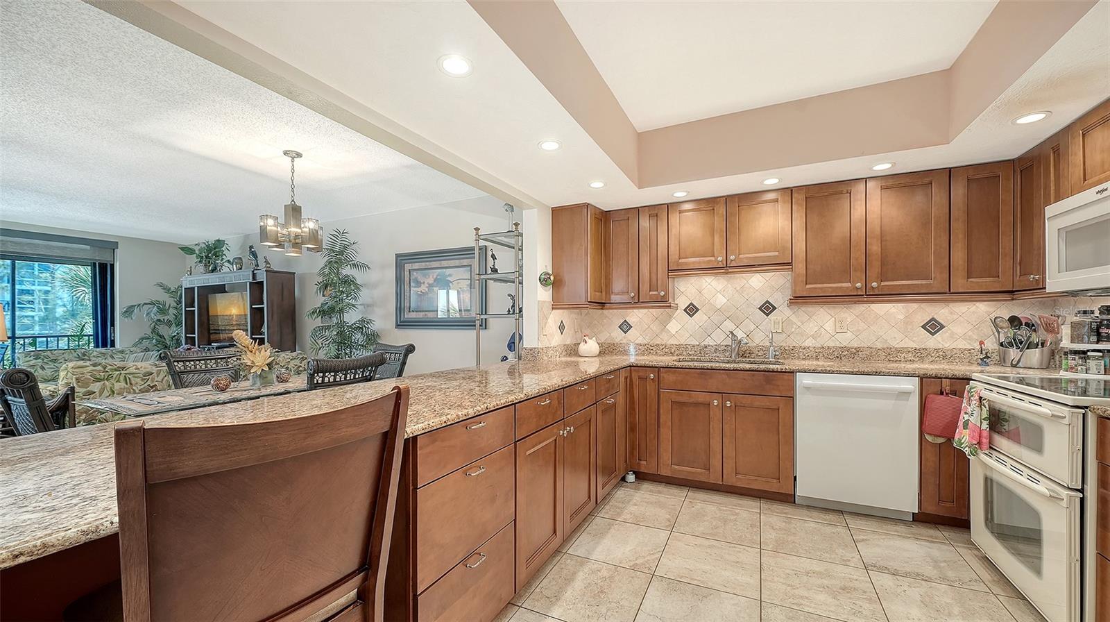 1925 GULF OF MEXICO DR #G8-302, LONGBOAT KEY, FL — photo 8