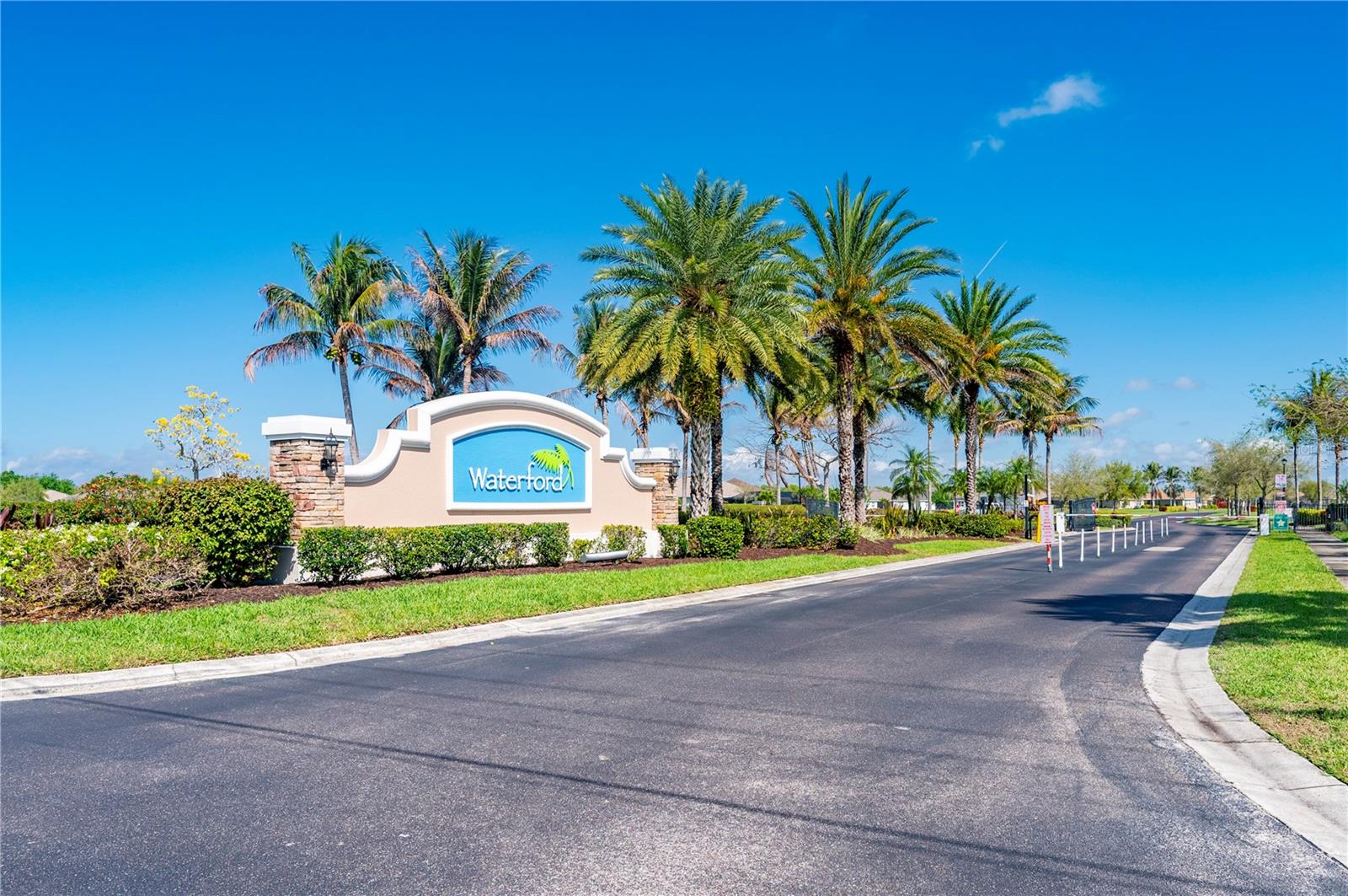 7812 MIKASA DR, PUNTA GORDA, FL — photo 2