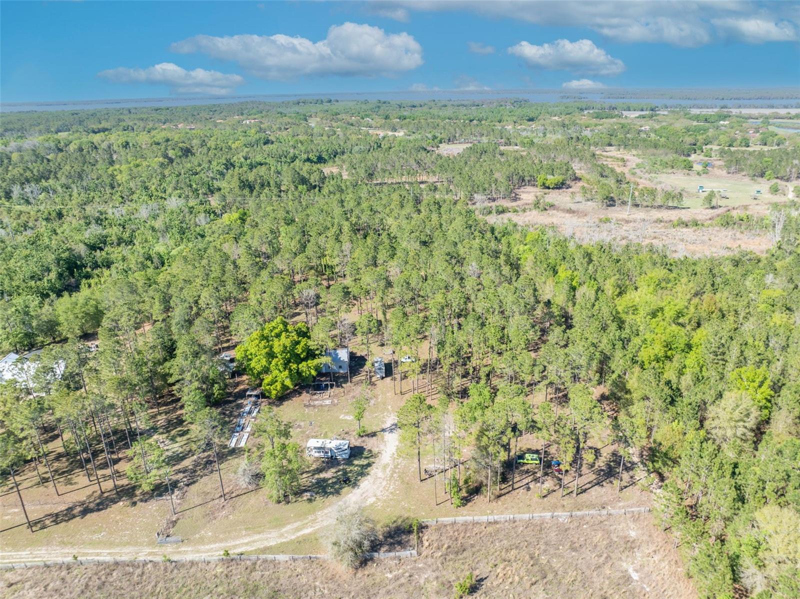 9535 NUMBER TWO RD, HOWEY IN THE HILLS, FL — photo 10