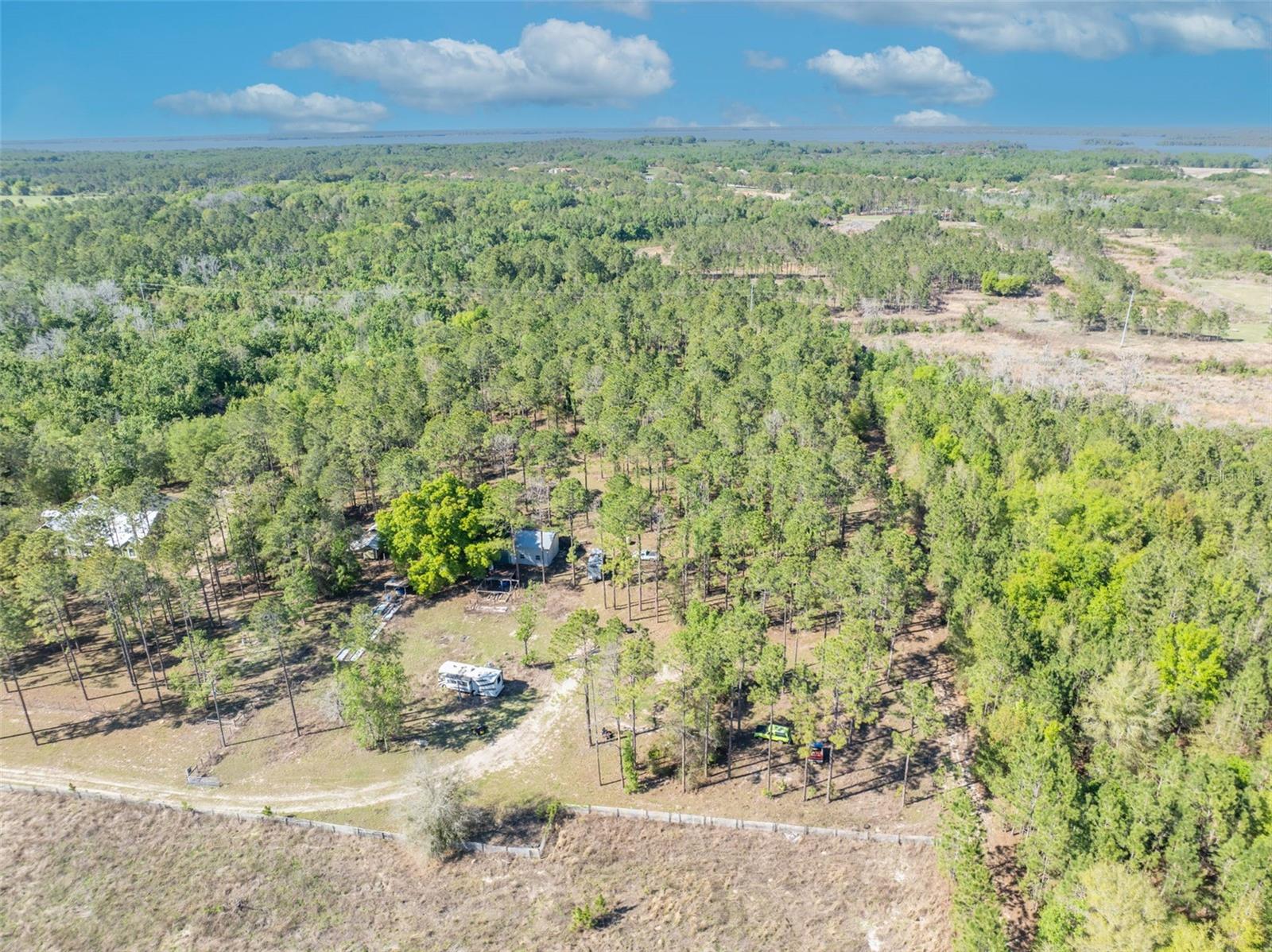 9535 NUMBER TWO RD, HOWEY IN THE HILLS, FL — photo 18