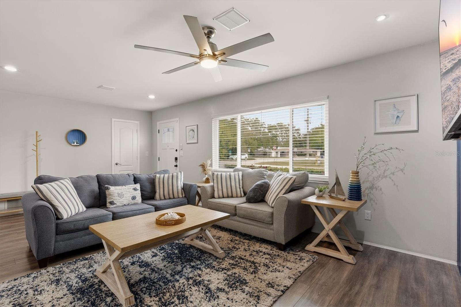 3310 SIESTA DR, VENICE, FL — photo 9