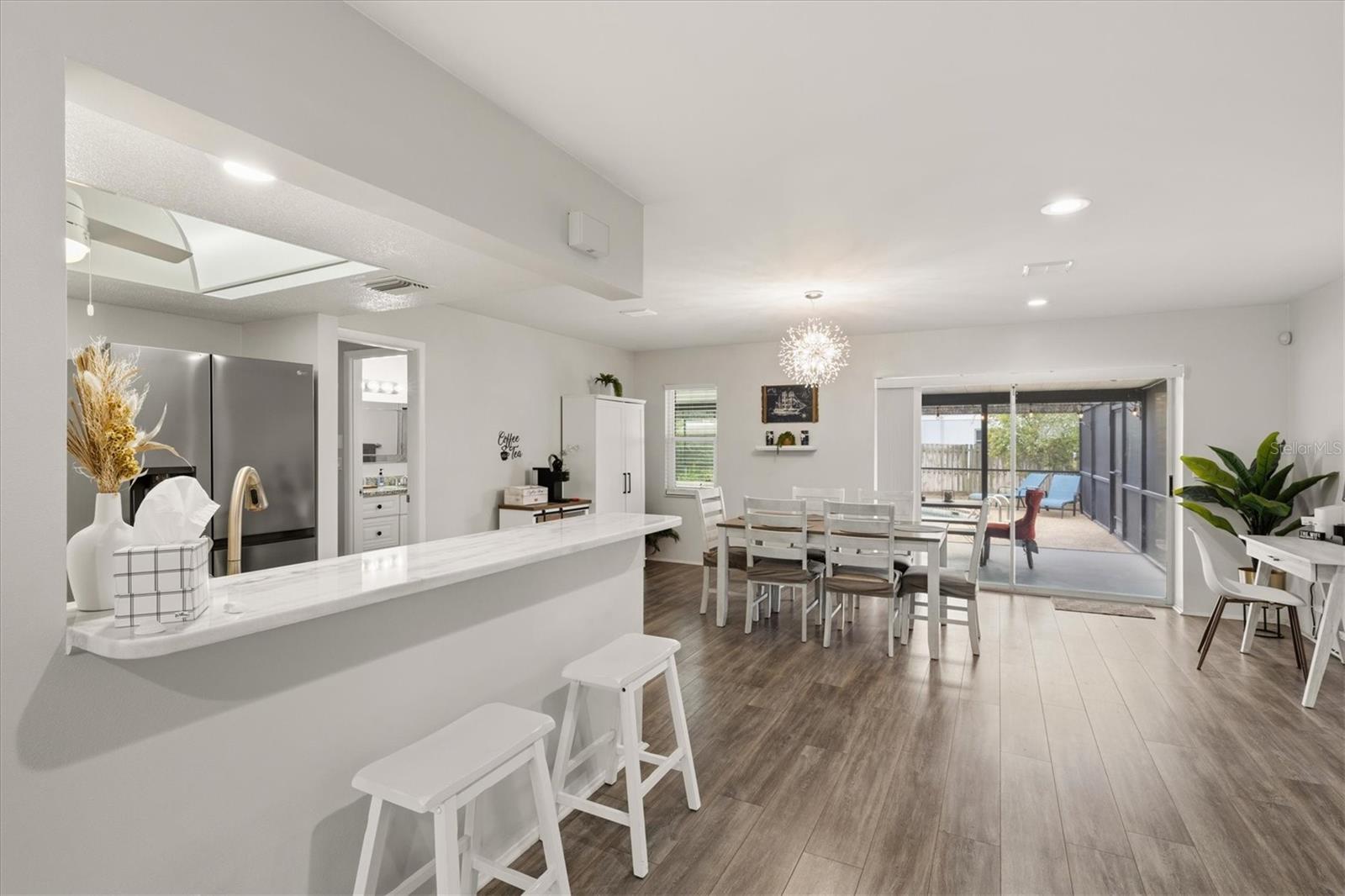 3310 SIESTA DR, VENICE, FL — photo 12