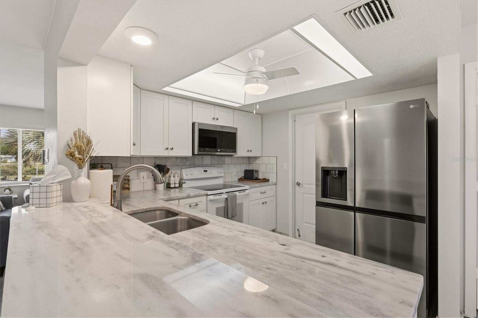3310 SIESTA DR, VENICE, FL — photo 13