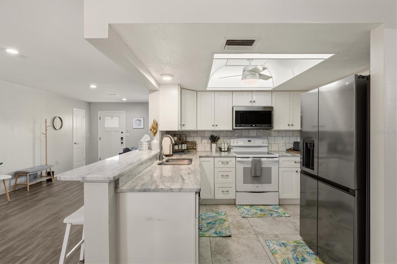 3310 SIESTA DR, VENICE, FL — photo 14