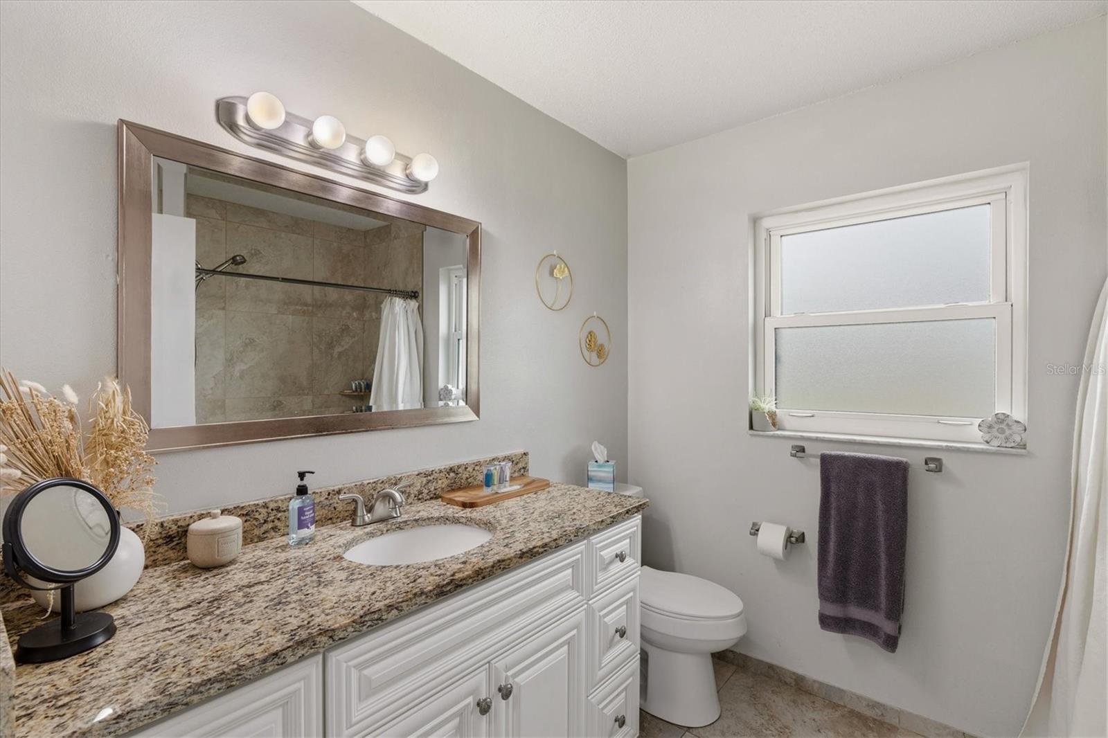 3310 SIESTA DR, VENICE, FL — photo 26