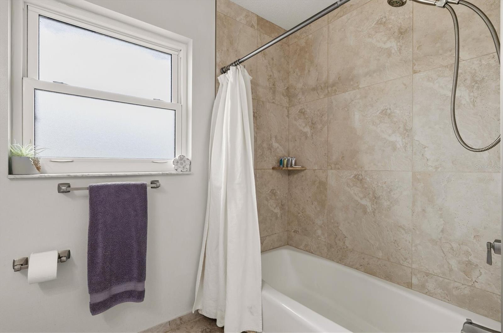 3310 SIESTA DR, VENICE, FL — photo 27