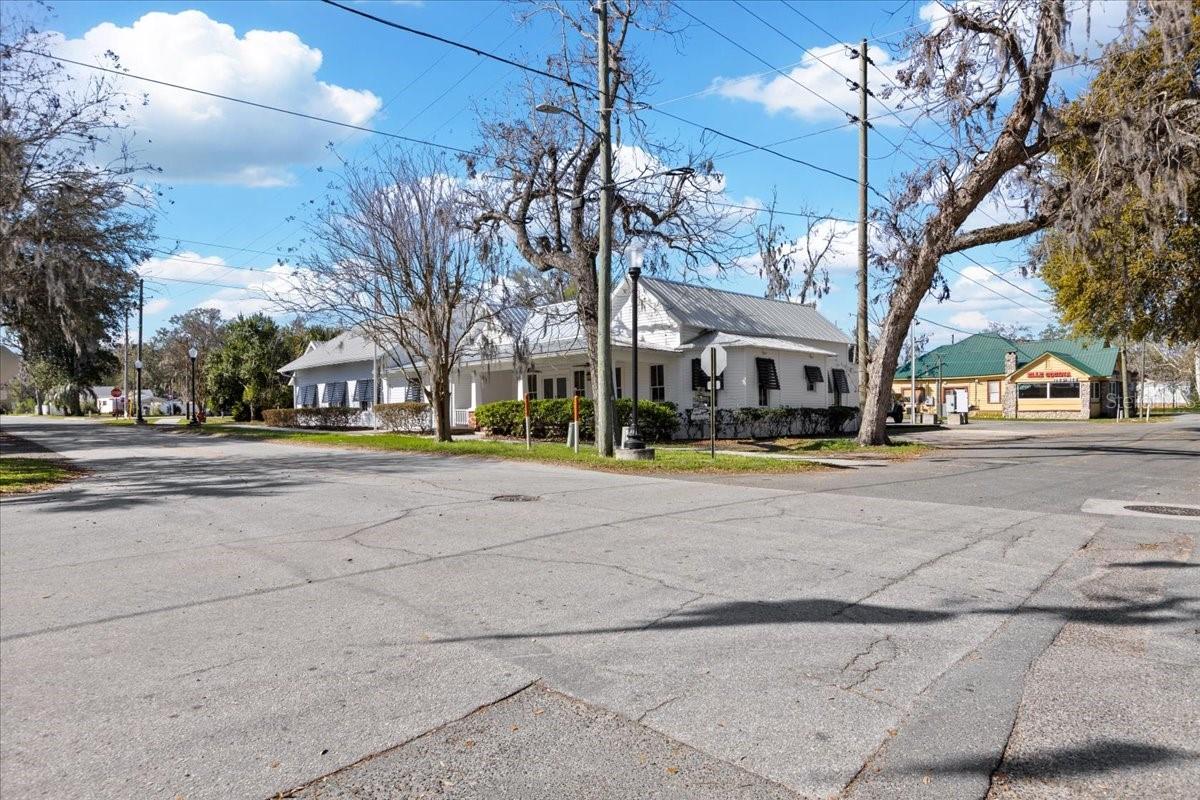115 NW 1ST ST, TRENTON, FL — photo 3
