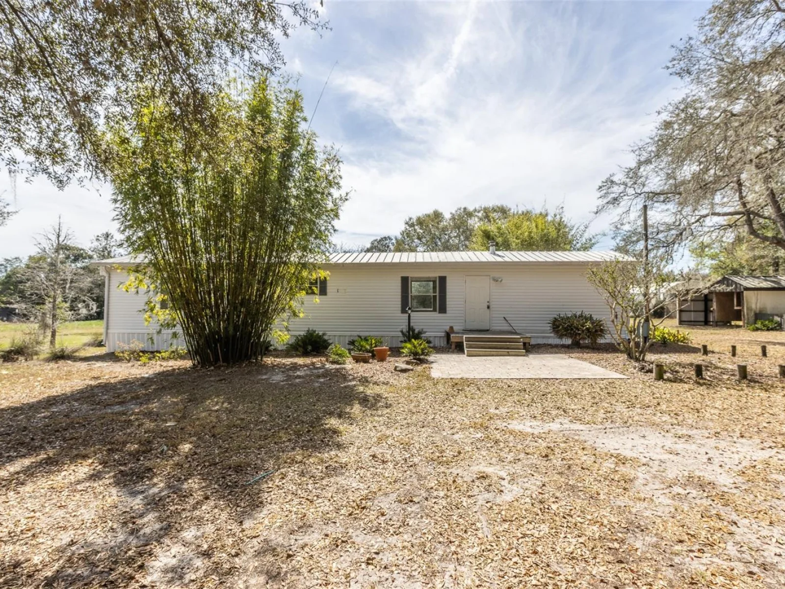 1824 MARION COUNTY RD, WEIRSDALE, FL — photo 4