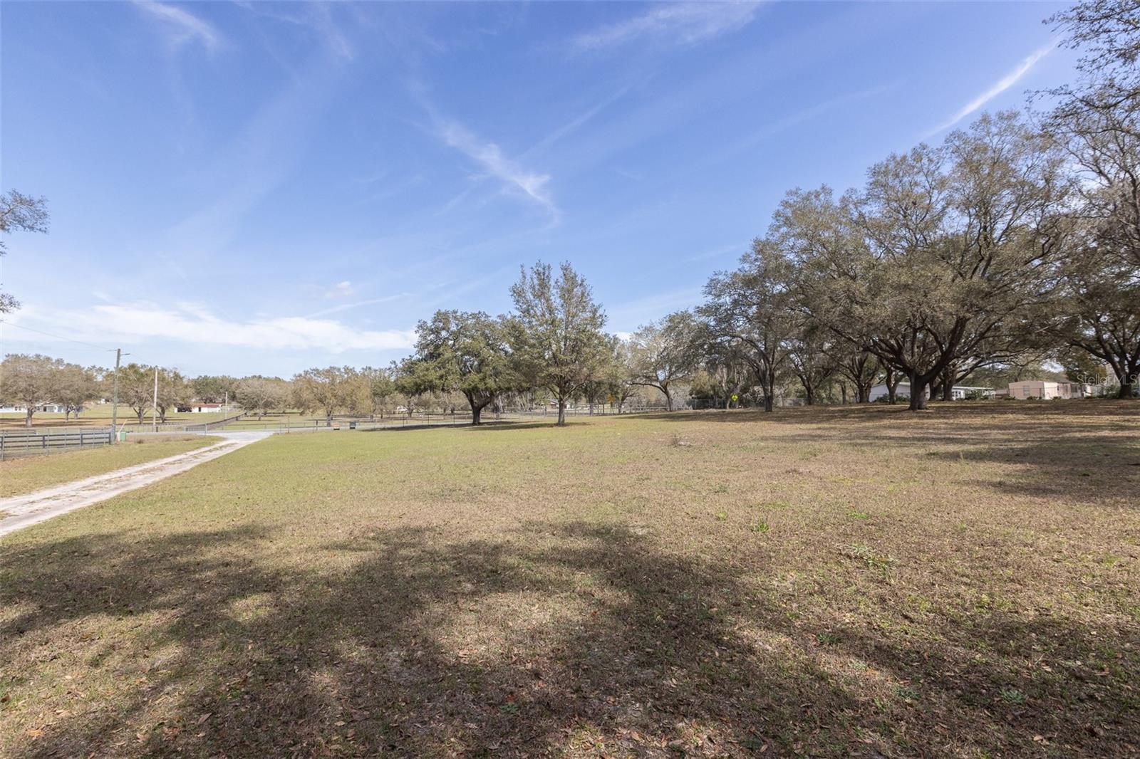 1824 MARION COUNTY RD, WEIRSDALE, FL — photo 25