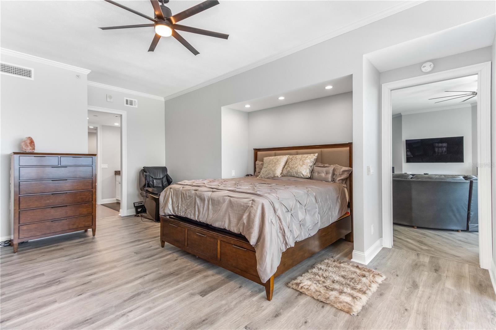 1560 GULF BLVD #1607, CLEARWATER, FL — photo 21