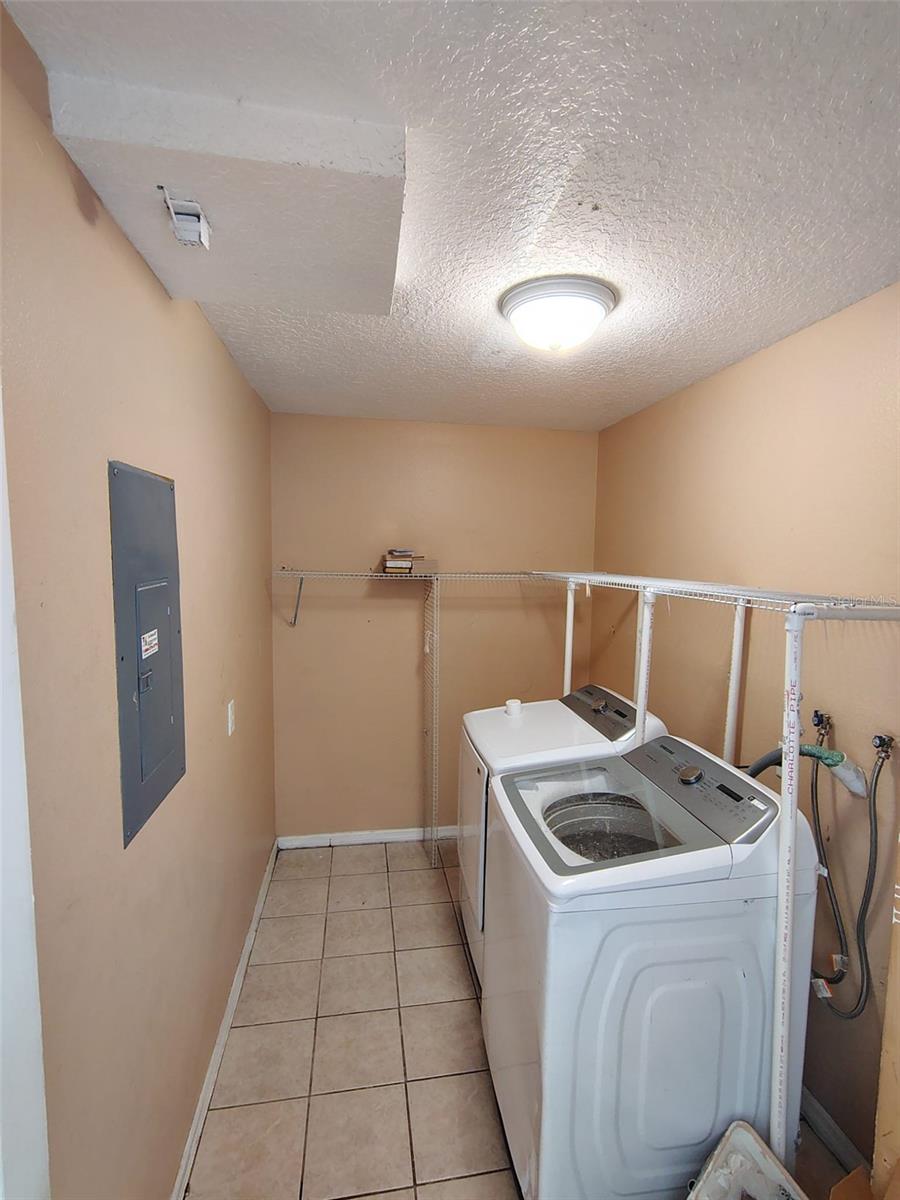 902 N THACKER AVE, KISSIMMEE, FL — photo 10