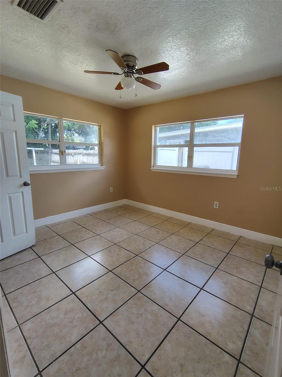 902 N THACKER AVE, KISSIMMEE, FL — photo 15