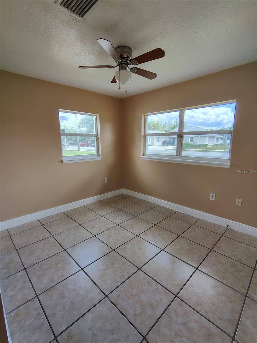 902 N THACKER AVE, KISSIMMEE, FL — photo 18