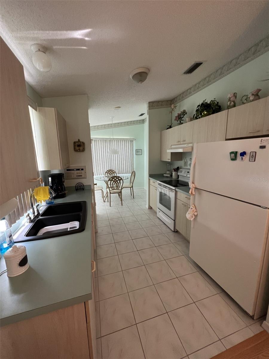 1232 ZAPATA PL, LADY LAKE, FL — photo 5