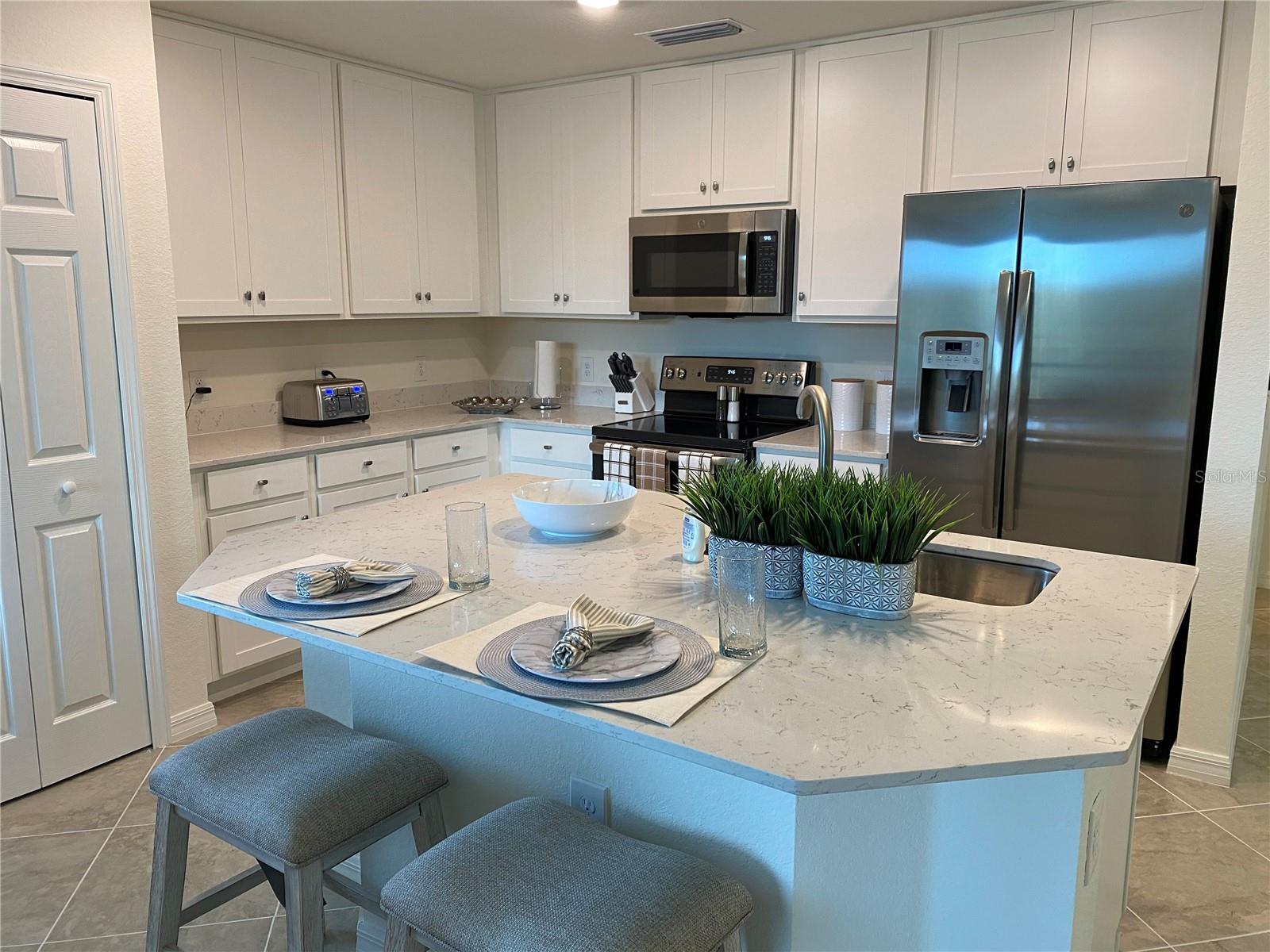 17510 GAWTHROP DR #208, BRADENTON, FL — photo 5