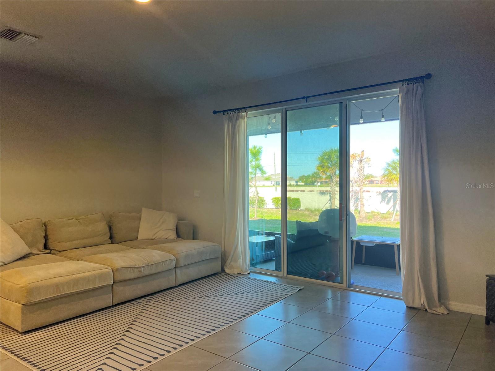 184 MANGROVE SHADE CIR, APOLLO BEACH, FL — photo 10