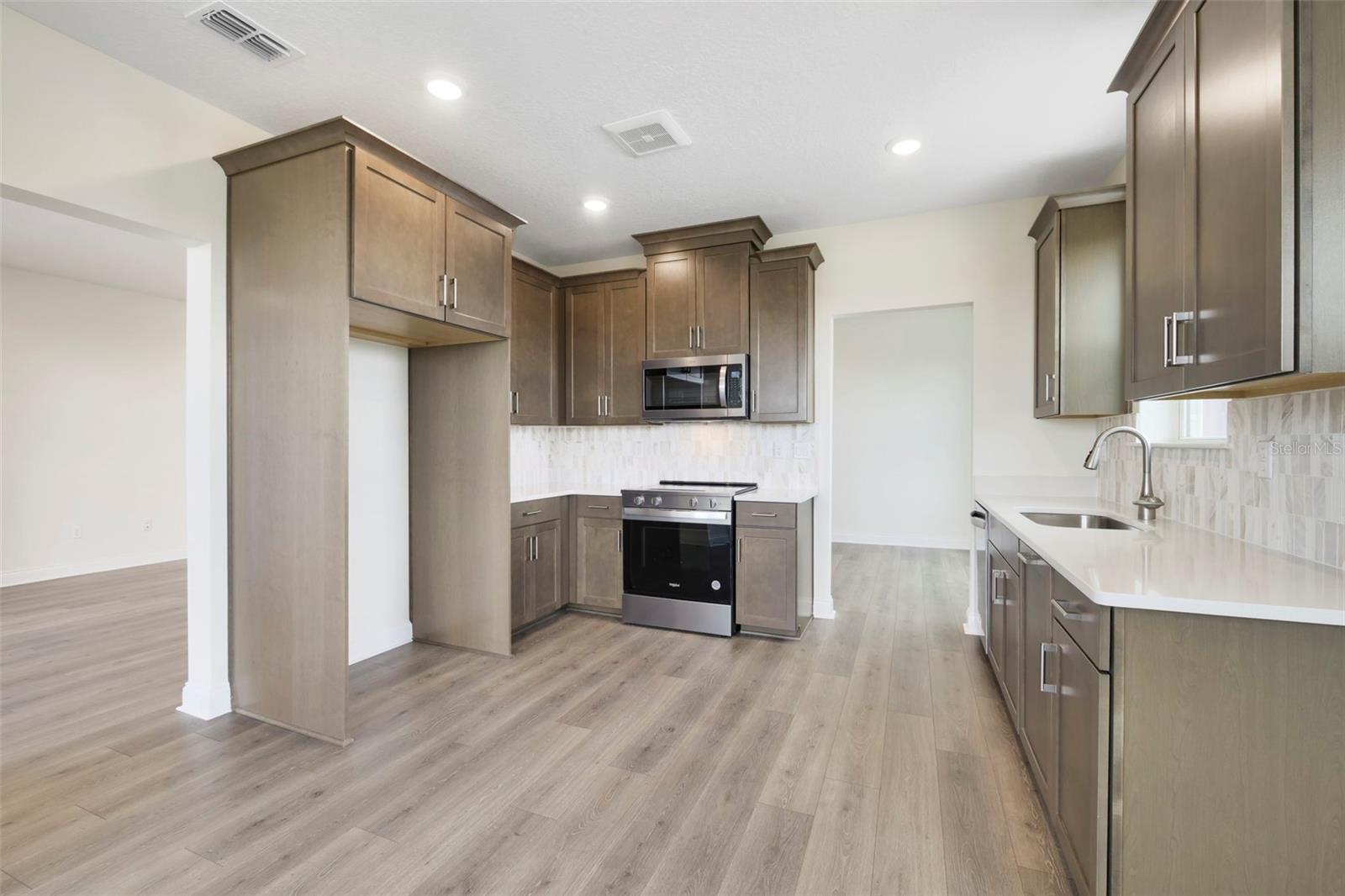 7545 LAUREATE BLVD #7303, ORLANDO, FL — photo 16
