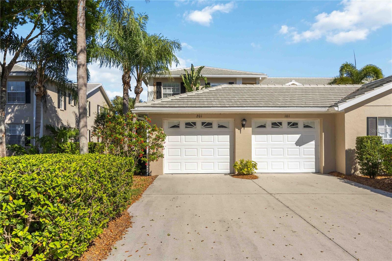 115 WOODBRIDGE DR #201, VENICE, FL